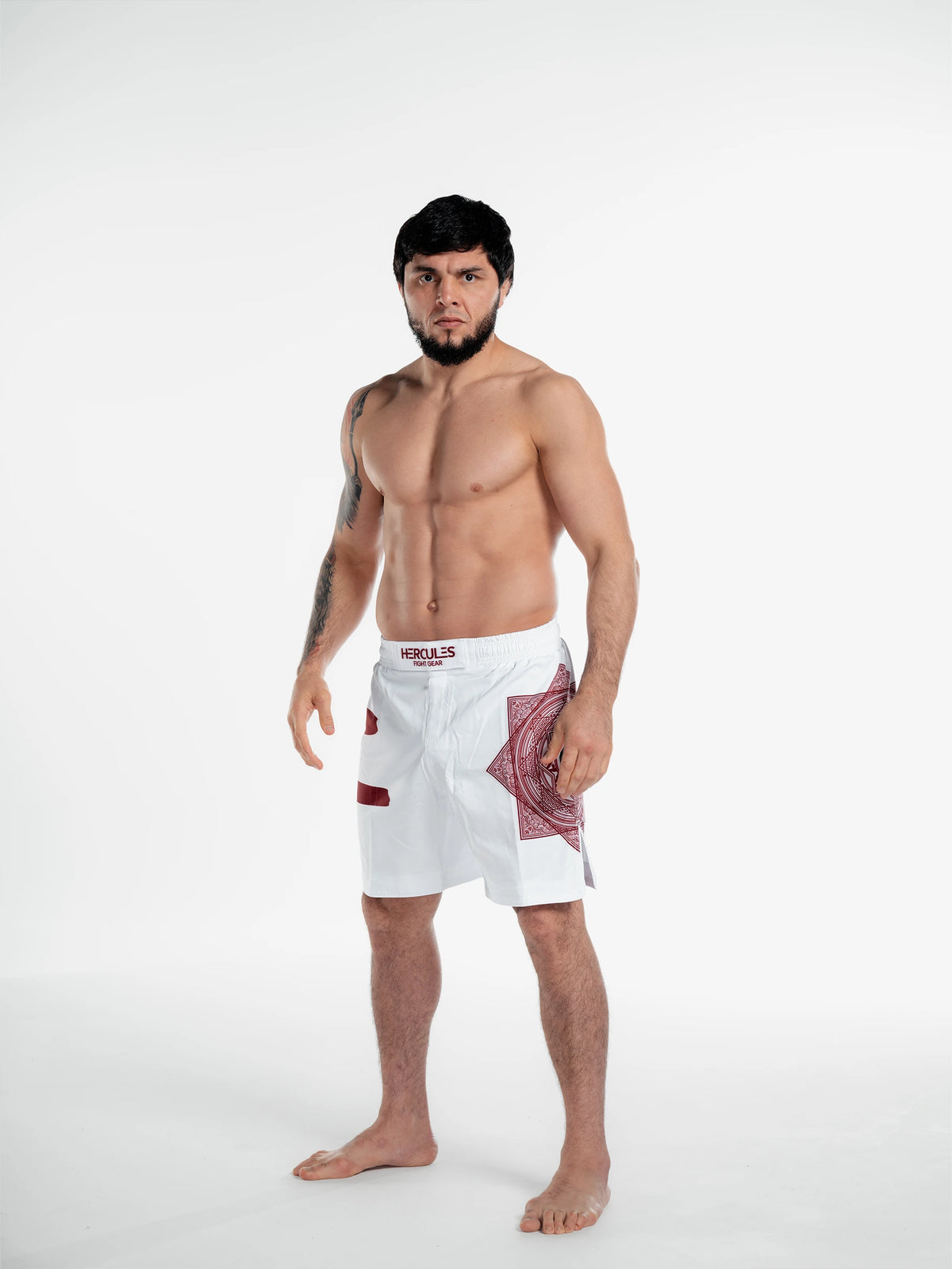 Beyaz Bordo Desenli MMA & Muay Thai Dövüş Şortu – Fitness & Spor Antrenman