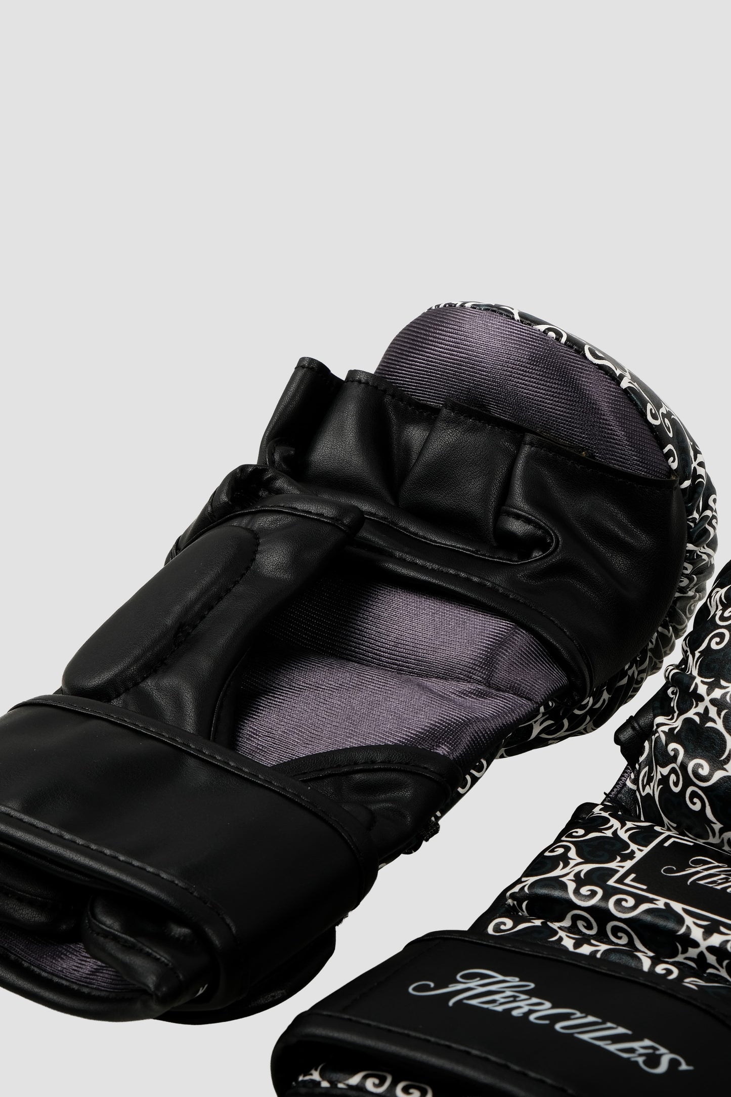 Hercules Fight Gear MMA Eldiveni - Desenli Siyah-Beyaz - Grappling, BJJ, Cage Fighting - Hercules