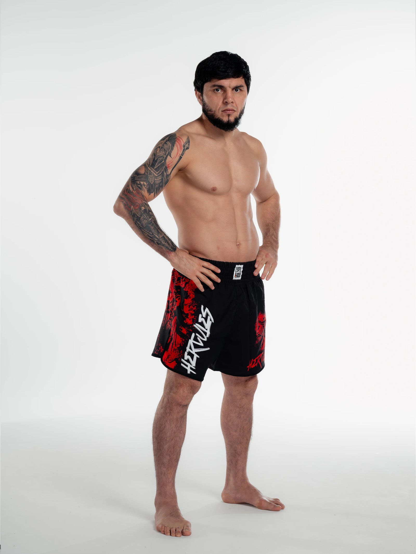 Siyah Kırmızı Desenli MMA & Muay Thai Dövüş Şortu – Fitness & Spor Antrenman