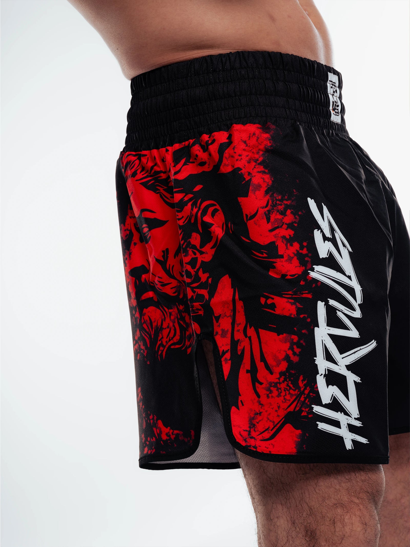 Siyah Kırmızı Desenli MMA & Muay Thai Dövüş Şortu – Fitness & Spor Antrenman